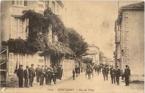 Montagny - Rue de Thizy -710602