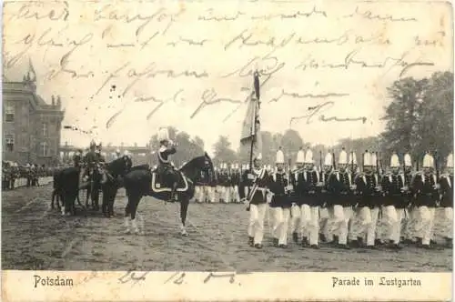 Potsdam - Parade im Lustgarten -742934