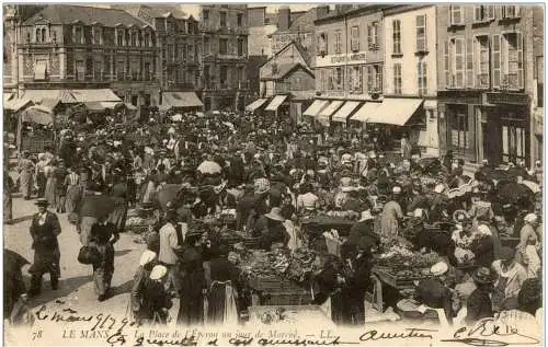 Le Mans - La Place l Epron un jour de Marche -9086