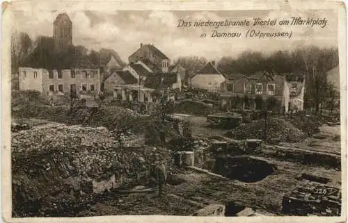 Domnau Ostpreussen - NiedergebranteViertel am Marktplatz -765838