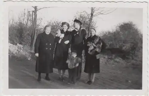 (F24769) Orig. Foto Kiel Kollhorst, Personen in der Baumschule 1940