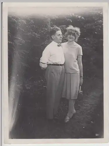 (F14998) Orig. Foto Herr und Dame im Freien >>Der Preisboxer