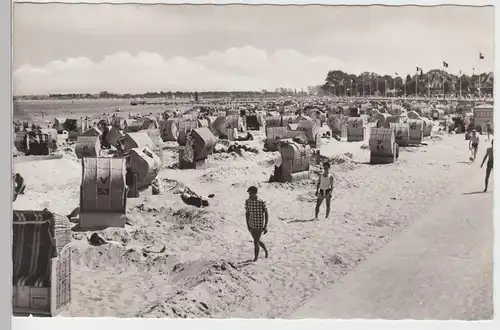 (100031) Foto AK Ostseebad Travemünde, Strand 1959