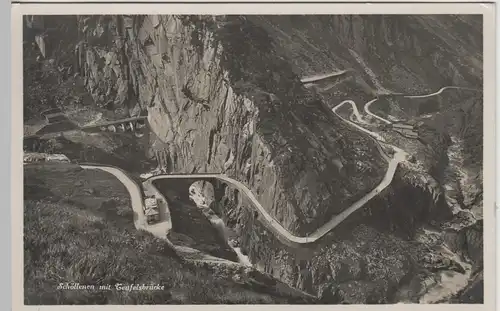 (74349) Foto AK Schöllenen mit Teufelsbrücke, vor 1945