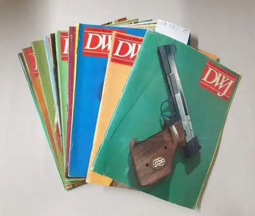 Deutsches Waffen Journal: DWJ Deutsches Waffen Journal , Jahrgang 1973, 10 Hefte; nur Nr.1 + 7 fehlen. 