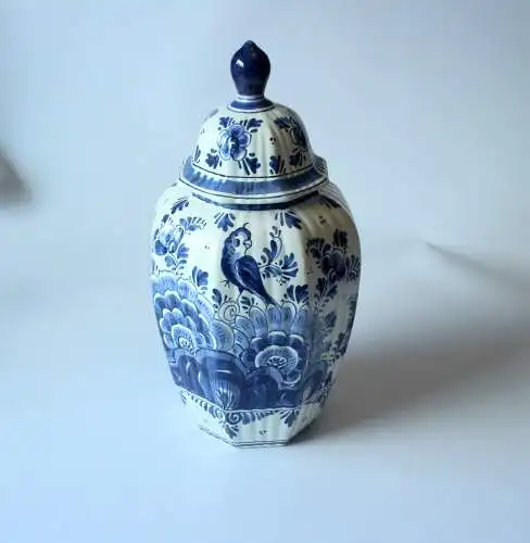 Große Delft Vase mit Deckel, blau/weiß - handgemalt - gemarkt - Porzellan - Vintage