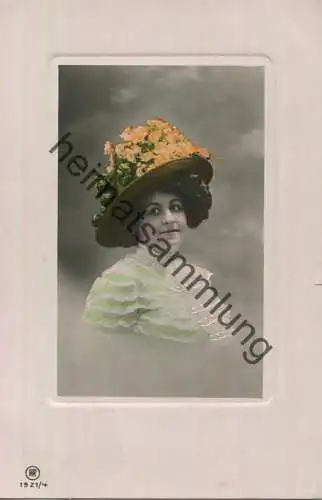 Frau mit Blumen am Hut - Verlag RPH 1921/4 Rotophot Berlin - koloriert gel. 1909