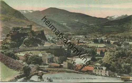 Lourdes - Le Chateau et les Montagnes