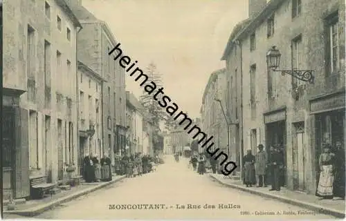 Deux-Sevres - Moncoutant - La Rue des Halles