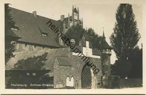 Marienburg - Schlosseingang - Foto-AK - Verlag Julius Simonsen Oldenburg