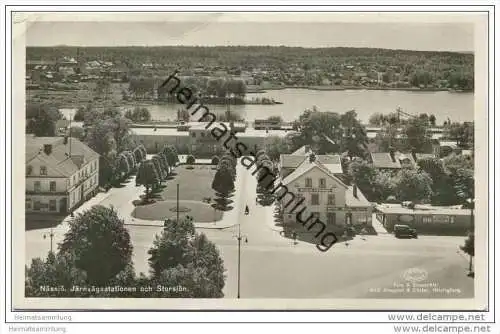 Nässjö - Järnvägsstationen och Storsjörn - Foto-AK