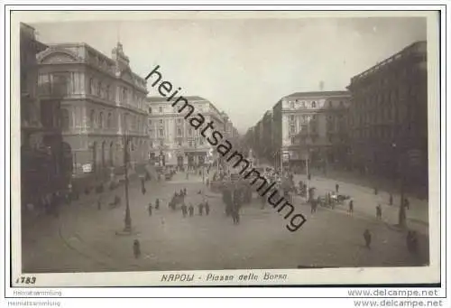 Napoli - Piazza della Borsa - vera fotografia