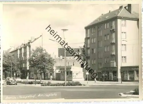 Berlin - Tempelhof - Attilaplatz - Foto-Ansichtskarte Handabzug - Verlag Bruno Schroeter 60er Jahre