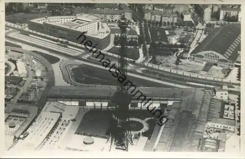 Berlin - Charlottenburg -  Funkturm und Haus des Rundfunks - Fliegeraufnahme - Foto-AK - Verlag R. J. Kern-Flugd