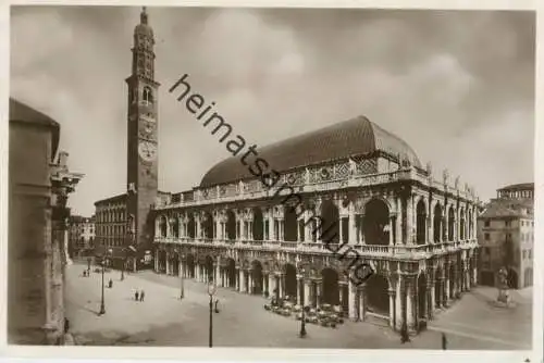 Vicenza - Piazza dei Signori - Vera Fotografia 1933 - Edit. L. Chiovato Vicenza