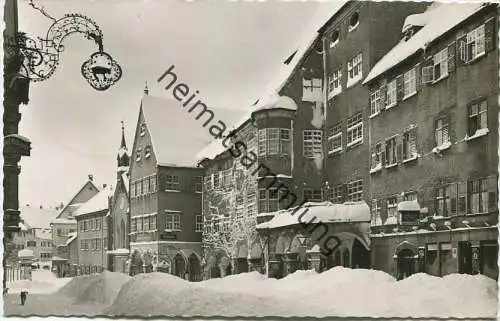 Isny beim Rathaus - Foto-AK - Verlag Gebr. Metz Tübingen gel. 1961