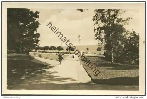 Göhren - Strandpromenade - Foto-AK 1953