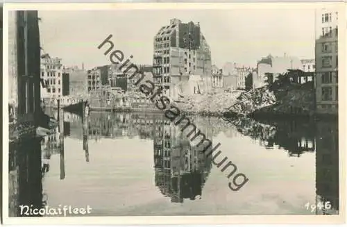 Hamburg - Zerstörungen - Nicolaifleet - Foto-Ansichtskarte - Verlag Foto Hugo Schmidt Hamburg