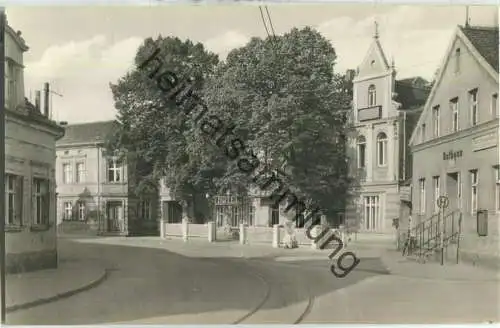 Plaue bei Brandenburg - Rathaus - HO-Hotel - Foto-Ansichtskarte - VEB Bild und Heimat Reichenbach