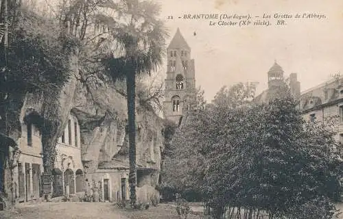 PC53621 Brantome. Die Höhlen der Abtei. Der Glockenturm. Bruderblock. Nr. 22. 1931.