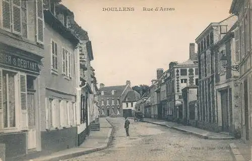 PC54325 Doullens. Rue d Arras. B. Hopkins