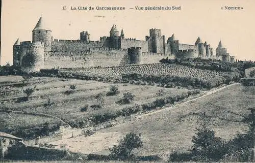 PC54623 La Cite de Carcassonne. Gesamtansicht des Südens. Hinweis. Kaution