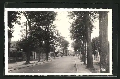 AK Bonnieres-sur-Seine, Avenue de la Republique