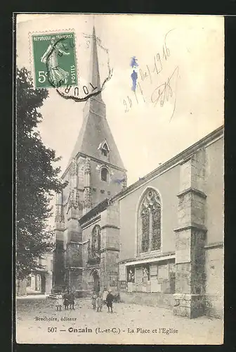 AK Onzain, La Place et l`Eglise