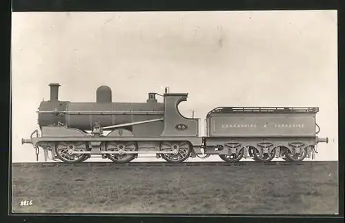 Foto-AK Lokomotive no. 85 mit Tender der Railway Lancashire & Yorkshire