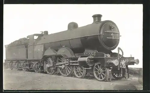 Foto-AK englische Eisenbahn der CNR no. 1427 mit beladenem Tender