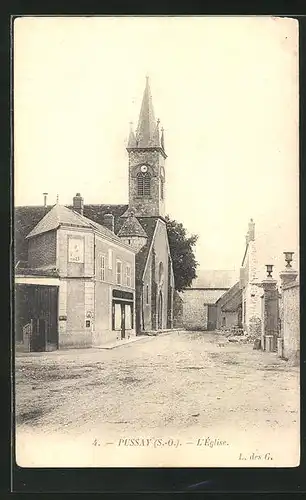 AK Pussay, L`Église, Strassenpartie mit Kirche