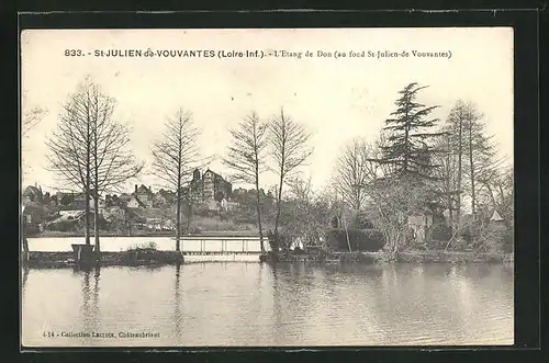 AK St-Julien-de-Vouvantes, L`etang de Don au fond St-Julien-de Vouvantes