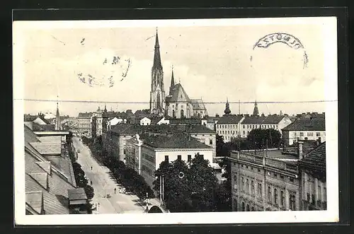 AK Olomouc, Ortspartie mit Kirche