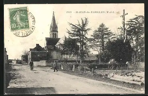 AK St-Jean-du-Marillais, Vue dans une vers Eglise