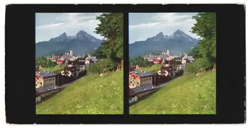 Stereo-Fotografie Fotograf unbekannt, Ansicht Berchtesgaden, Ortsansicht gegen Watzmann