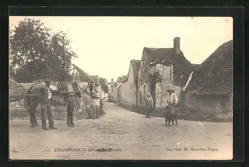 AK Champlay, La rue du Moulin