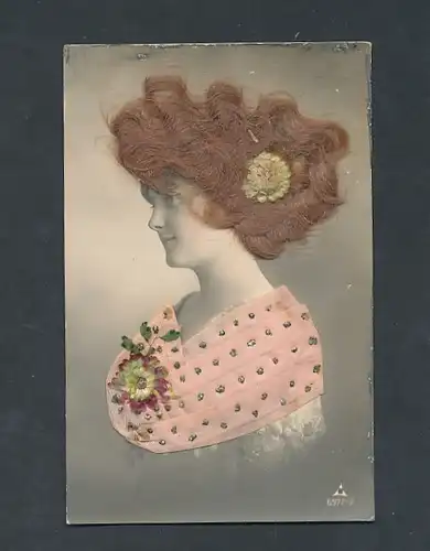 Echt-Haar-AK Schöne Dame im Profil mit voluminösem Haar