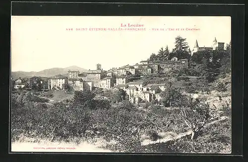 AK Saint-Étienne-Vallée-Francaise, Vue de l`Est et le Chateau