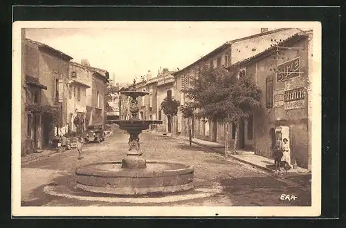 AK Capestang, Place de la Fontaine