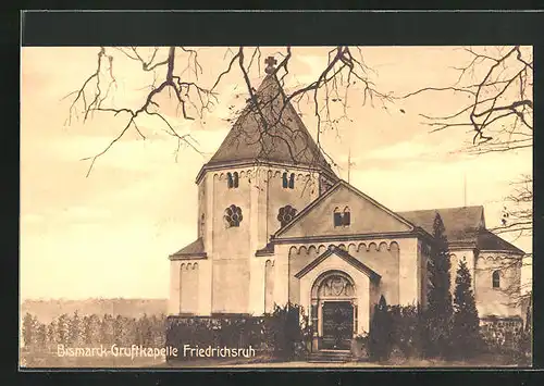 AK Friedrichsruh, vor der Bismarck-Gruftkapelle