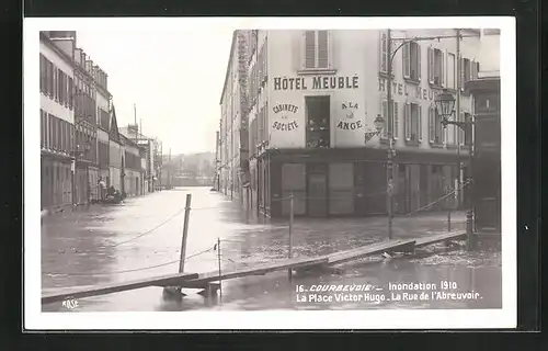AK Courbevoie, Inondation 1910, La Place Victor Hugo, La Rue de l`Abreuvoir, Hochwasser