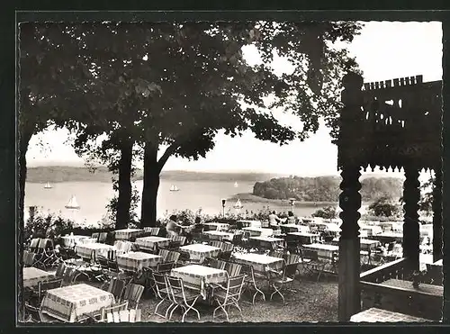 AK Berlin-Wannsee, Gasthaus Blockhaus Nikolskoe, Blick auf die Havel