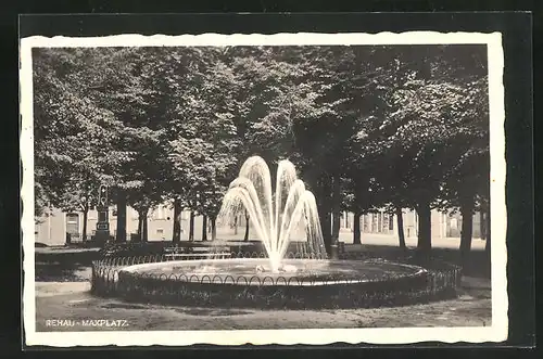 AK Rehau, Maxplatz mit Springbrunnen