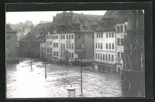 AK Nürnberg, Hochwasser-Katastrophe am 5. Februar 1909 - Kauptmarkt mit schönem Brunnen