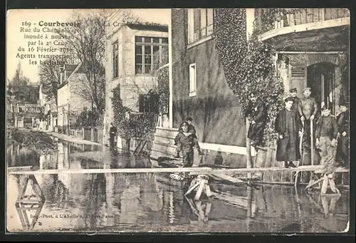 AK Courbevoie, Rue du Chemin-Vert inondè à nouveau par la 2. Crue du 16 Fèvrier 1910, Hochwasser