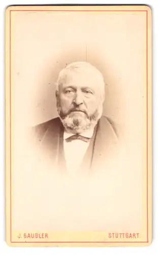 Fotografie J. Gaugler, Stuttgart, Calwerstr. 58, Portrait betagter Herr mit Vollbart