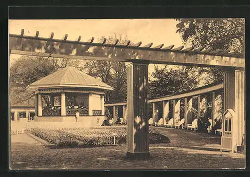 AK Hamburg-Altona, Gartenbau-Ausstellung 1914, Musikpavillon mit Passanten