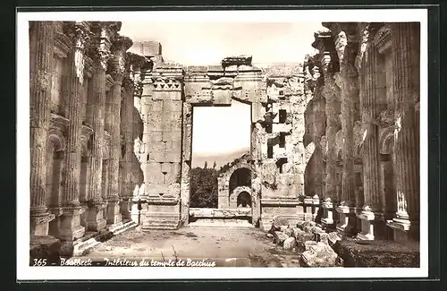 AK Baalbeck, Intèrieur du temple de Bacchus