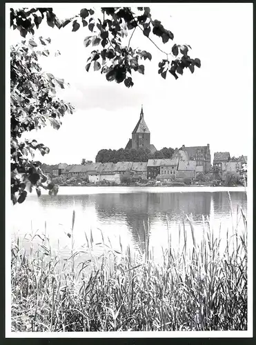 Fotografie Albin Müller, Hamburg-Altona, Schützenstrasse 61, Ansicht Mölln, Panorama mit St. Nicolai-Kirche