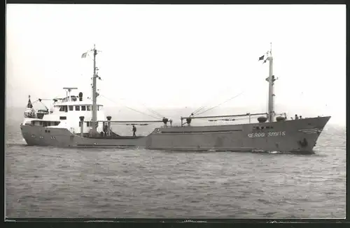 Fotografie Frachtschiff Gerdo Smits auf See